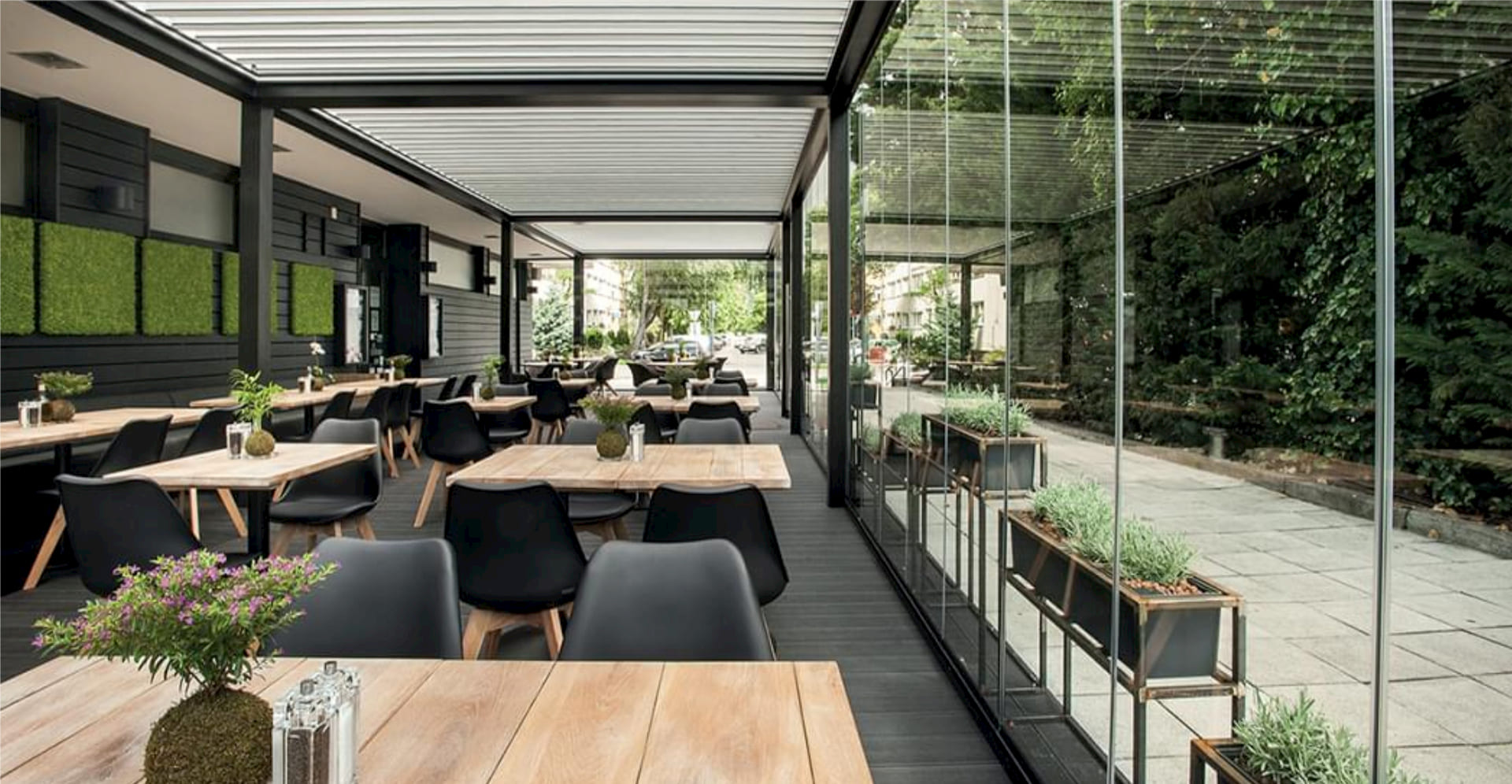 БЕЗРАМНЕ СКЛІННЯ: ІННОВАЦІЙНА КОНСТРУКЦІЯ ДЛЯ СТИЛЬНОГО ДИЗАЙНУ