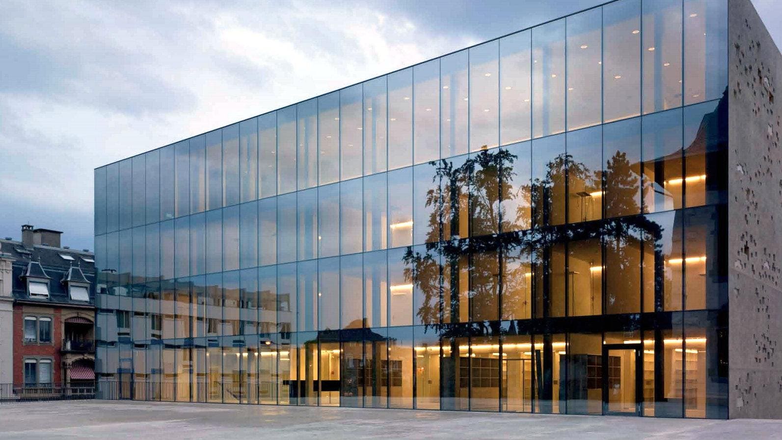 СПАЙДЕРНЕ СКЛІННЯ - ІННОВАЦІЇ  ТА ЕСТЕТИКА ВАШОГО ПРОЄКТУ!